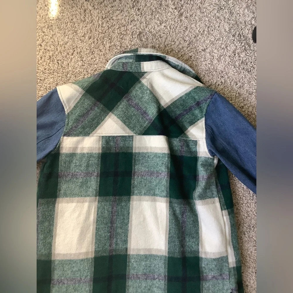 Altar’d State Flannel - Picture 12 of 15